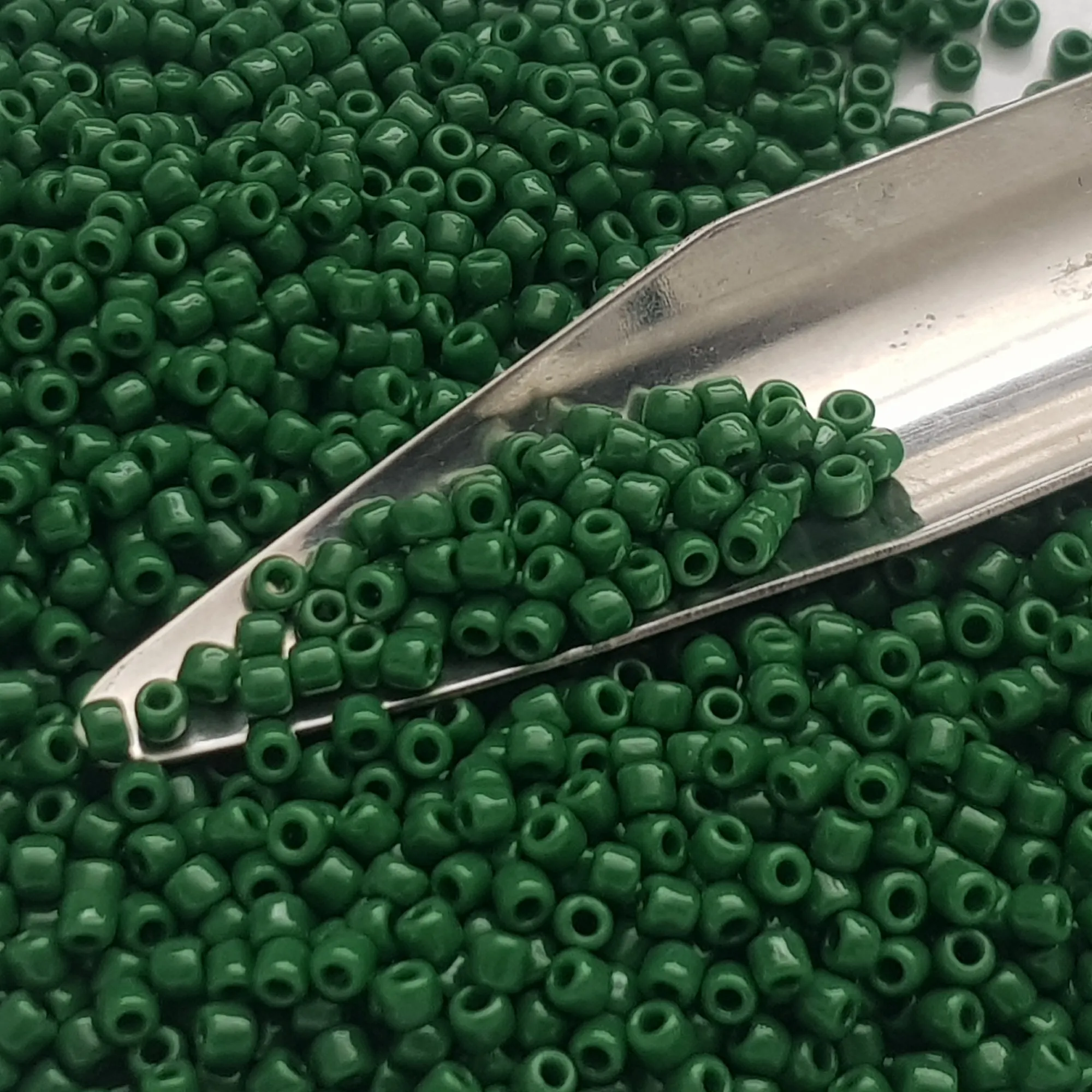 11/0 TR-47H Pine Green Opaque 10g/30g Round Toho Seed Beads | Beading Supply