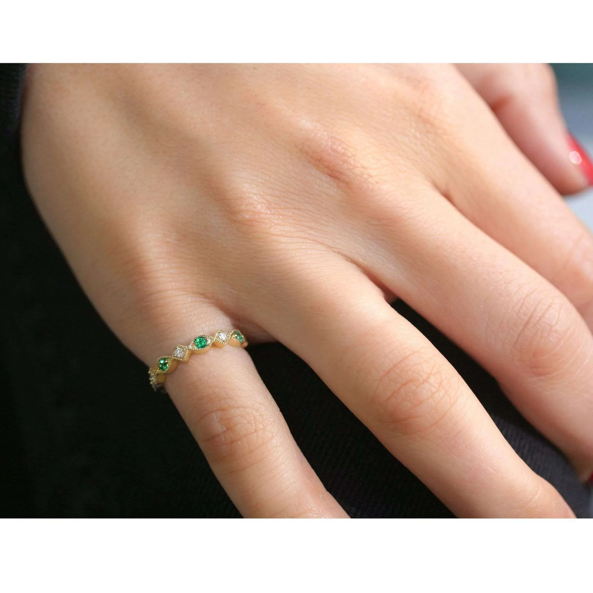 Alternating Emerald and Diamond Yellow Gold Ring