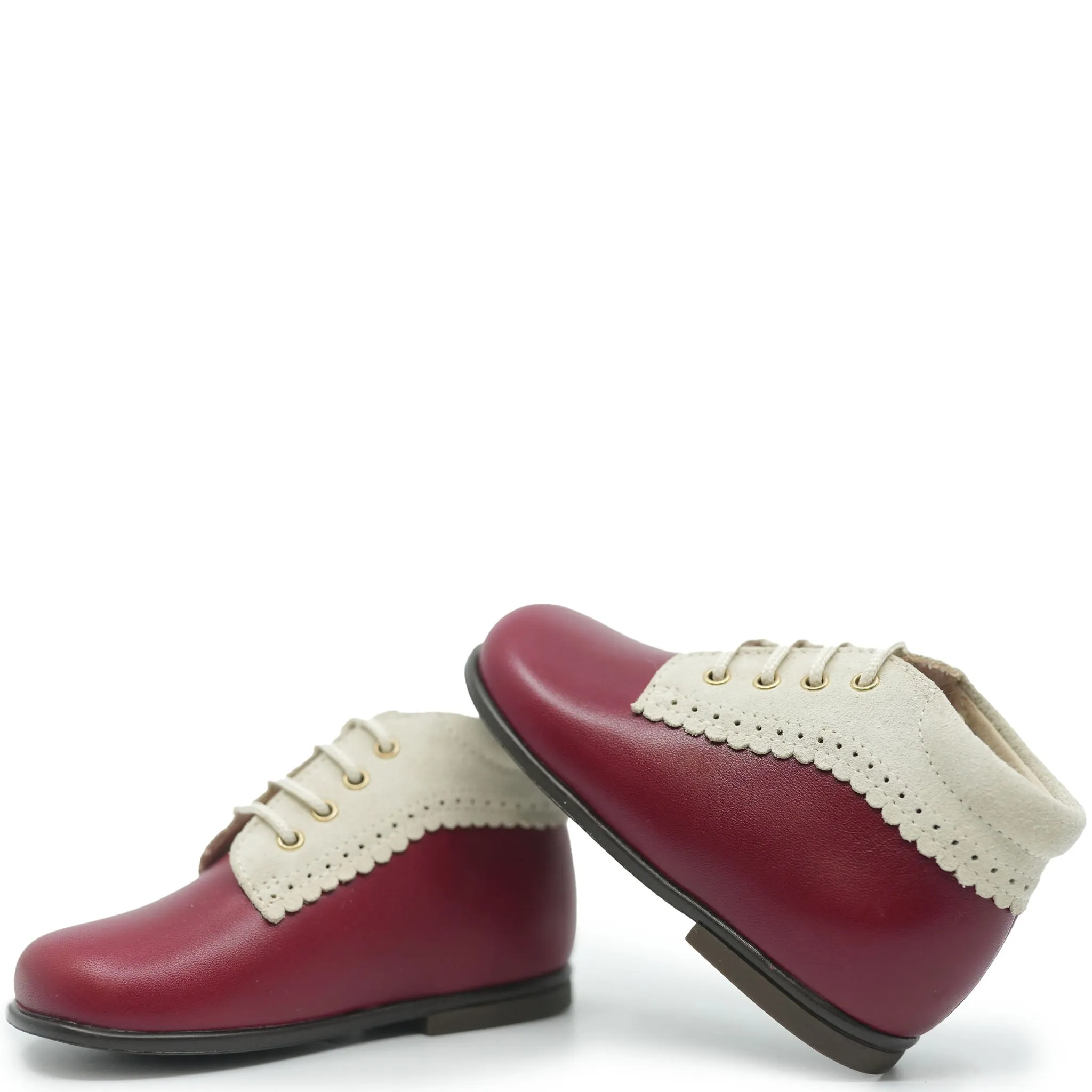 Beberlis Red and Ivory Scalloped Baby Bootie