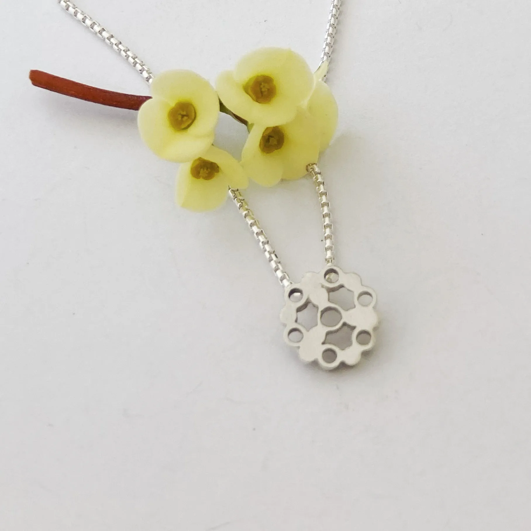 Circle of bubbles drop necklace