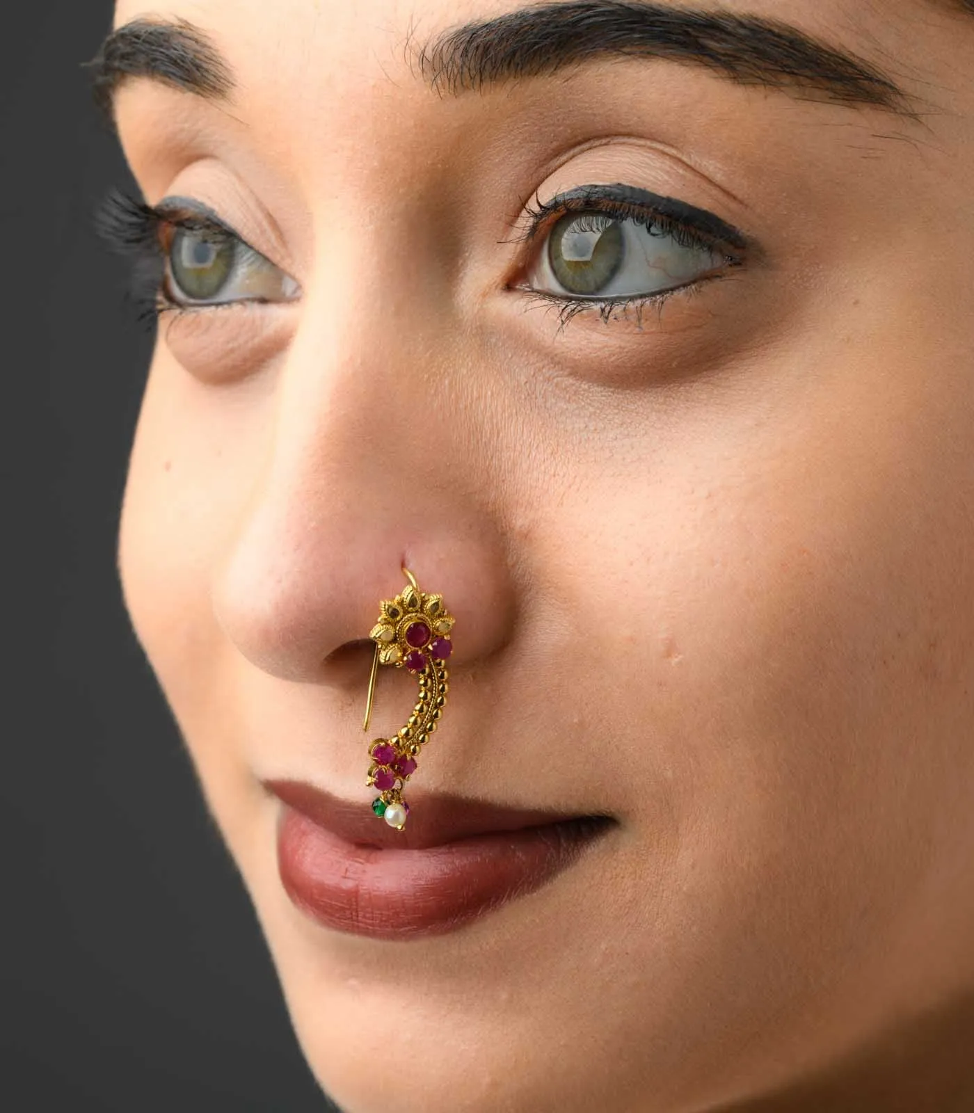 Classic Blossom Gold Nath (Pierced)