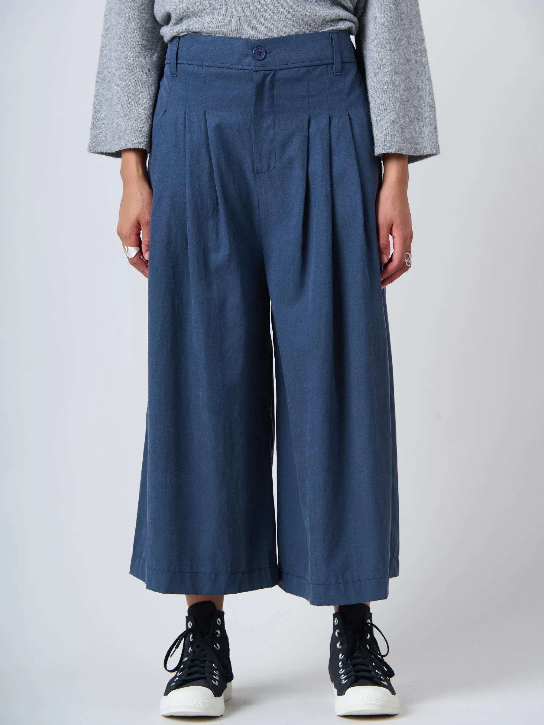 Cropped Wide Leg Tencel® Trousers with Back Pockets