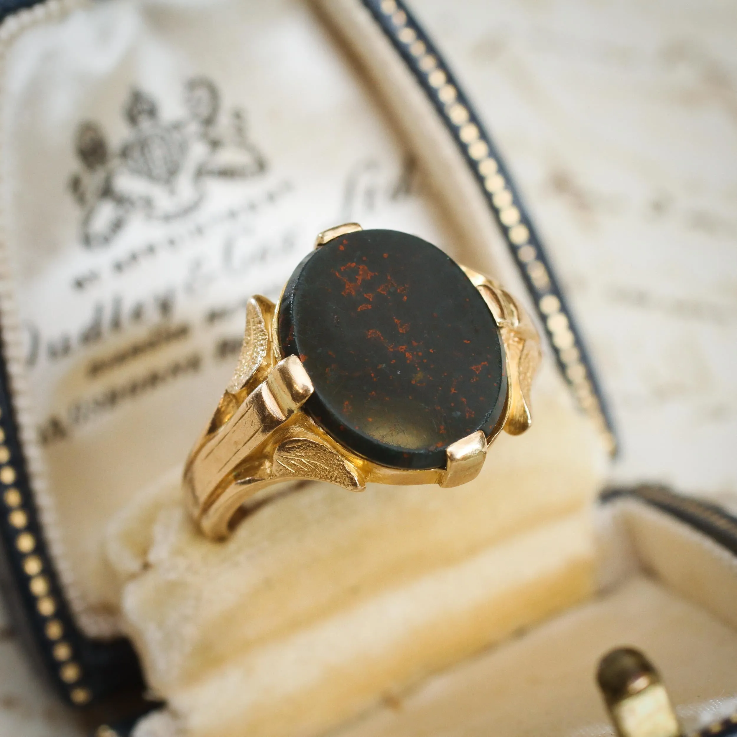 Date 1900 Art Nouveau Bloodstone Signet Ring