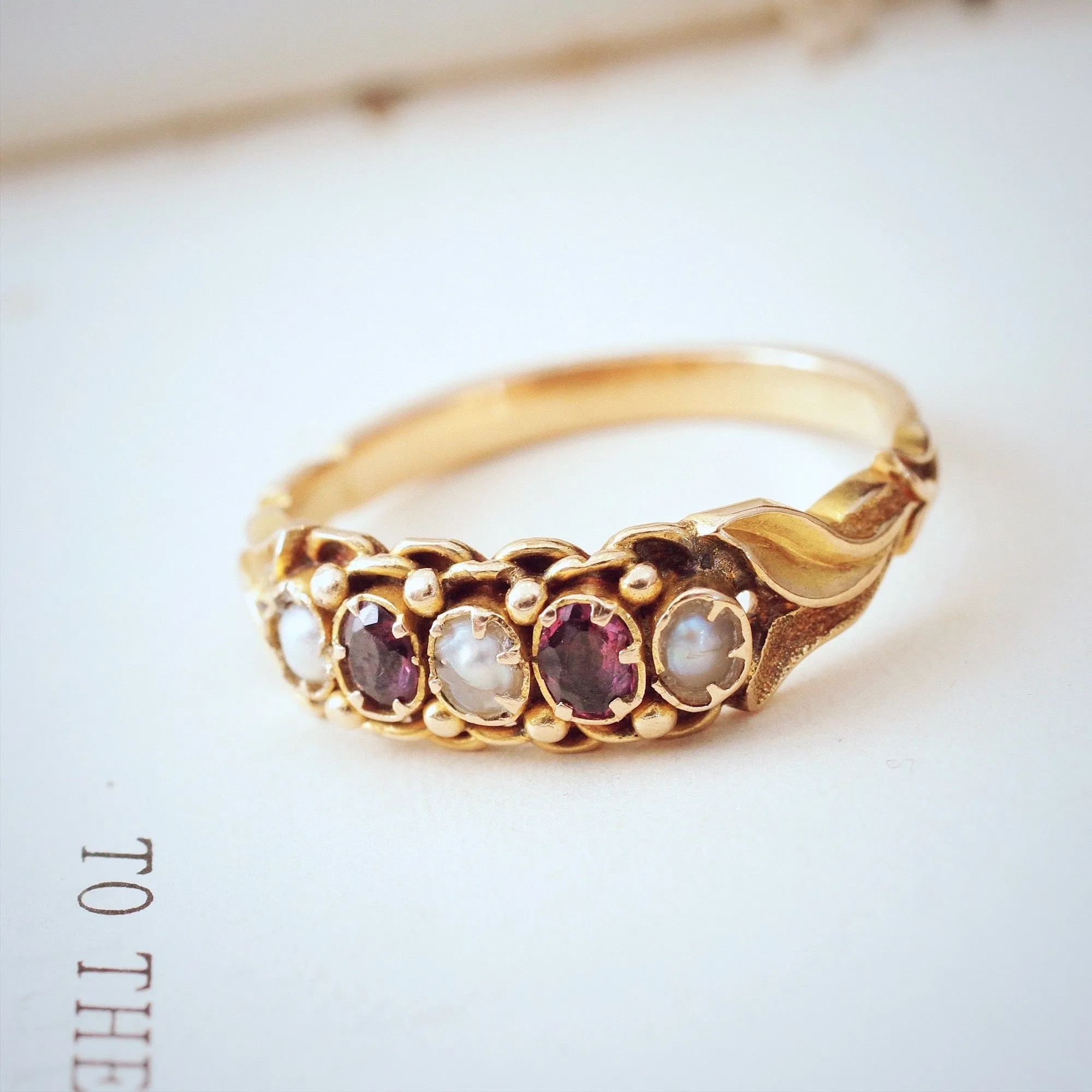 Early Victorian 15ct Gold Amethyst & Pearl Ring