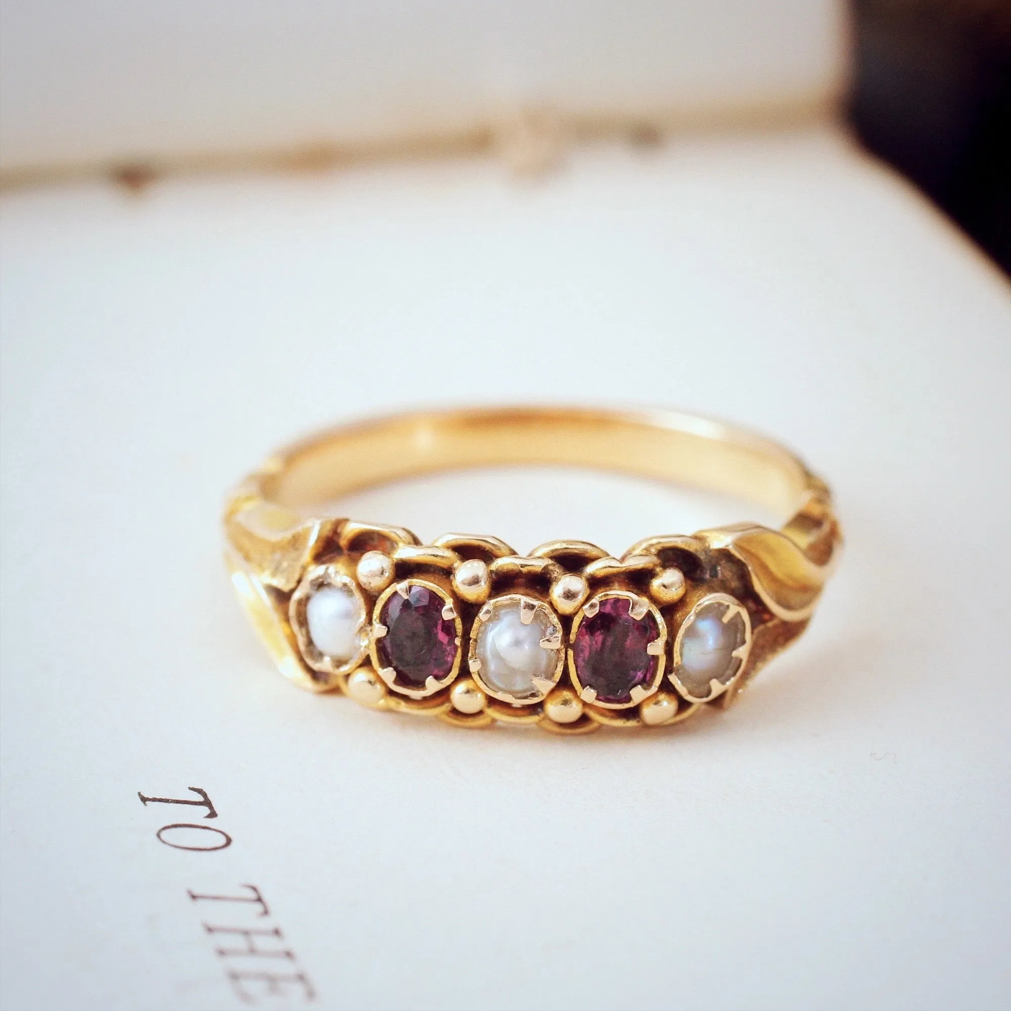 Early Victorian 15ct Gold Amethyst & Pearl Ring