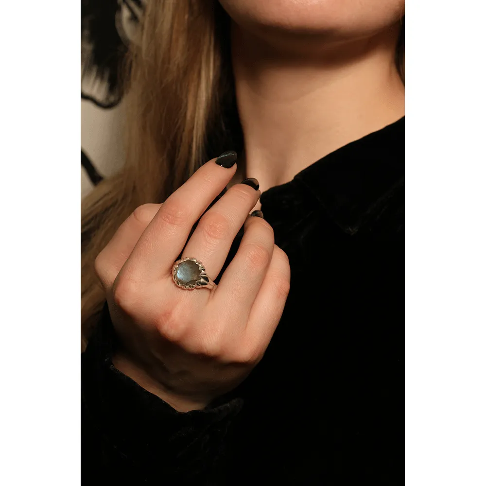 La Fleur Labradorite Ring in Silver