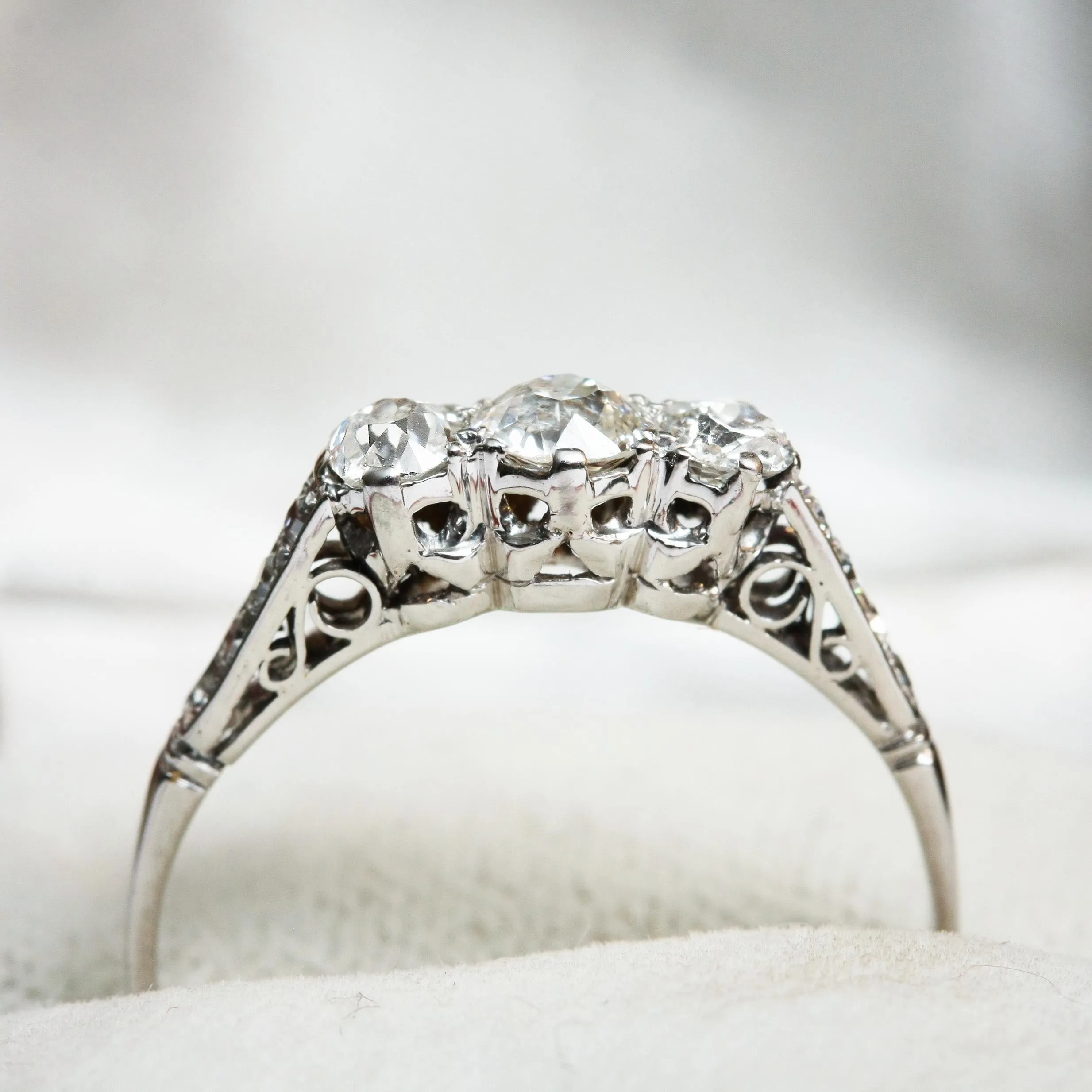 Pristine Vintage Diamond Trilogy Engagement Ring