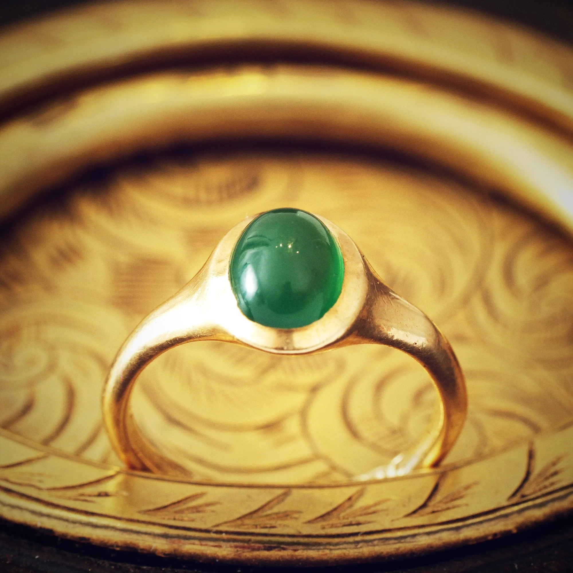 Rare Date 1909 Arts & Crafts Chalcedony Ring